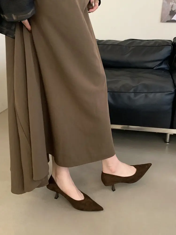 2026 Autumn New French Retro Style Pointed Toe Suede Shallow Mouth Stiletto High Heels Women's Versatile Commuter Shoes — feature 18