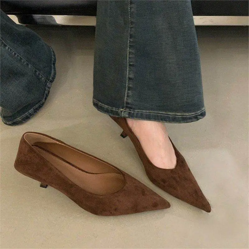 2026 Autumn New French Retro Style Pointed Toe Suede Shallow Mouth Stiletto High Heels Women's Versatile Commuter Shoes - Image 2