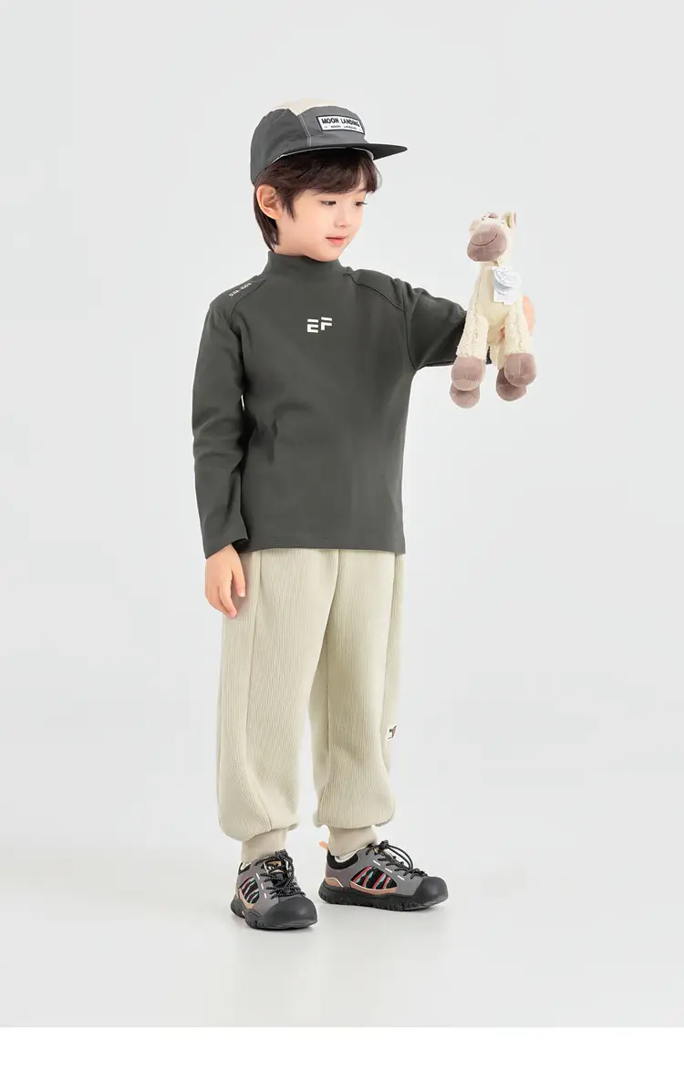 Boys Black Printed Long Sleeve T-Shirt Medium to XL — feature 36