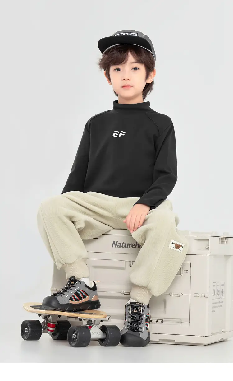 Boys Black Printed Long Sleeve T-Shirt Medium to XL — feature 45