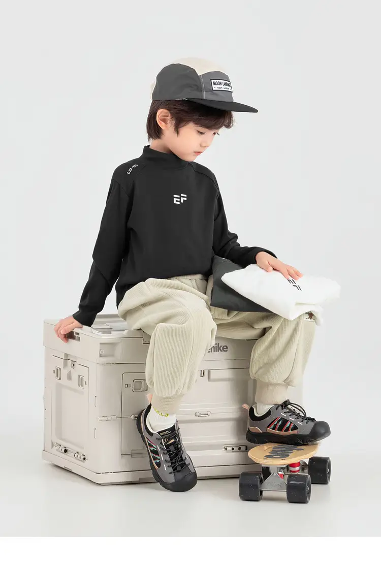 Boys Black Printed Long Sleeve T-Shirt Medium to XL — feature 48