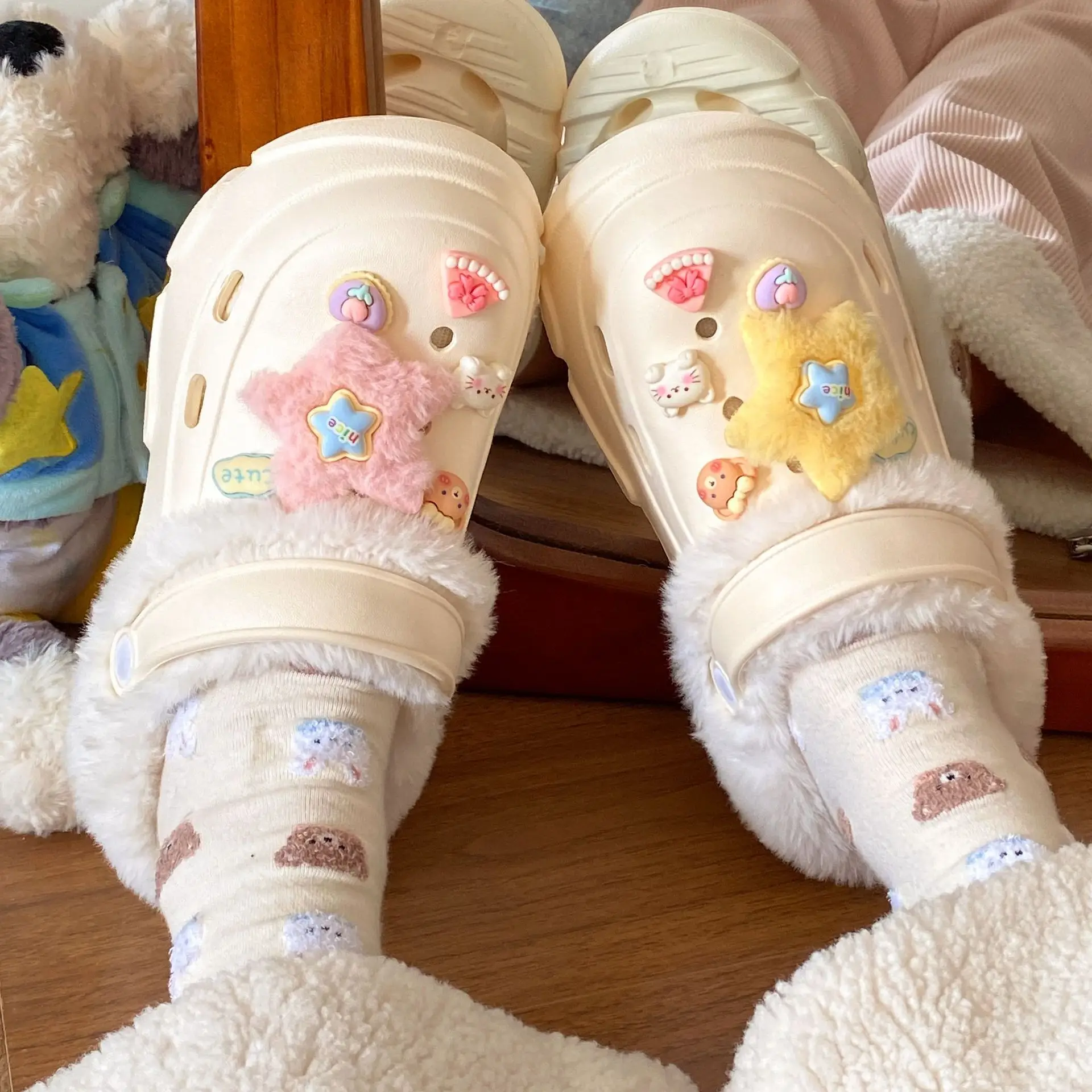 Women Fleece Lined Detachable Winter Clogs - Image 7