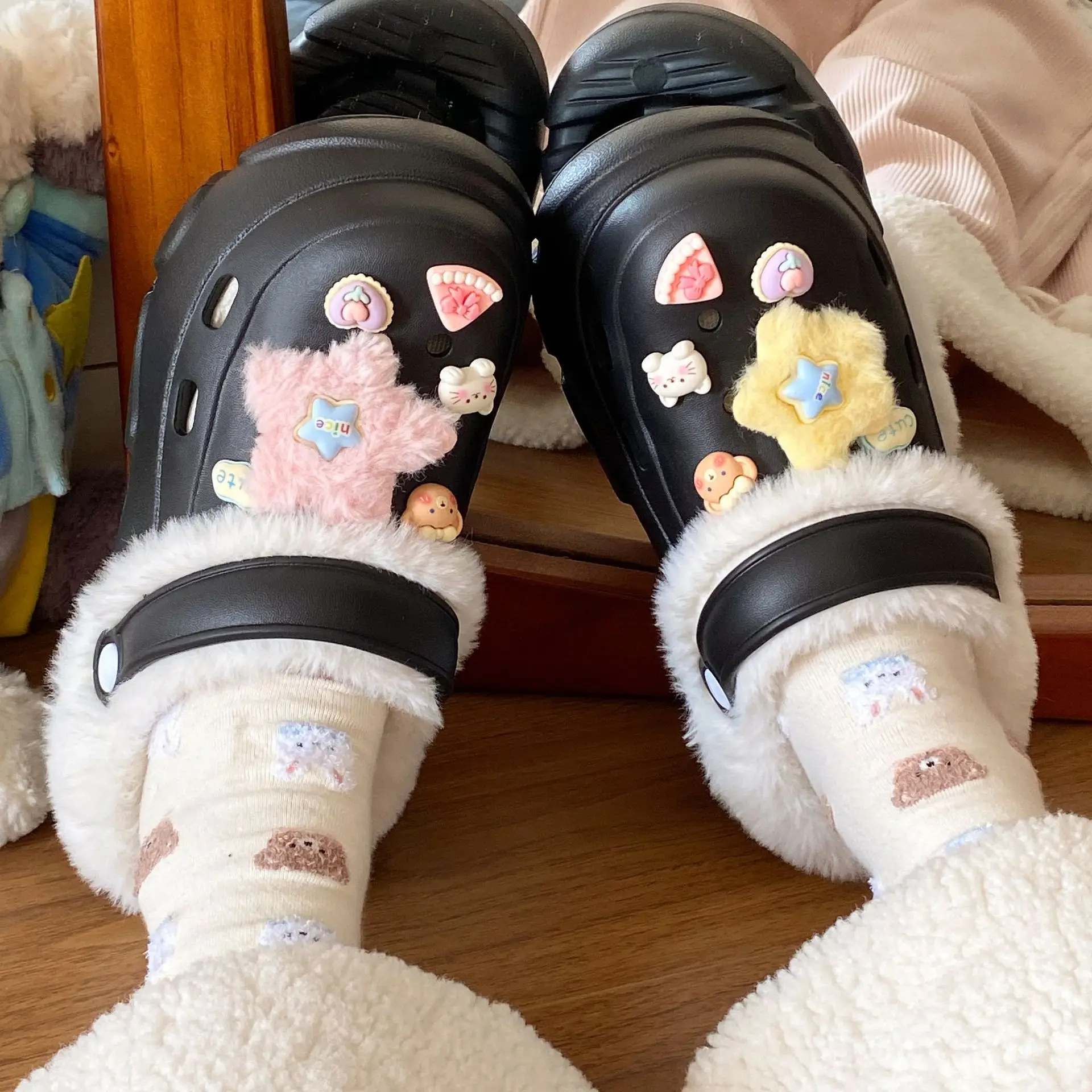 Women Fleece Lined Detachable Winter Clogs - Image 8