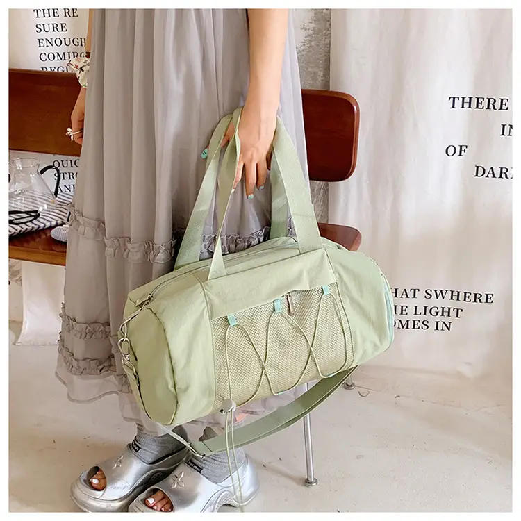 Light Green Crossbody Travel Bag with Adjustable Strap — feature 14