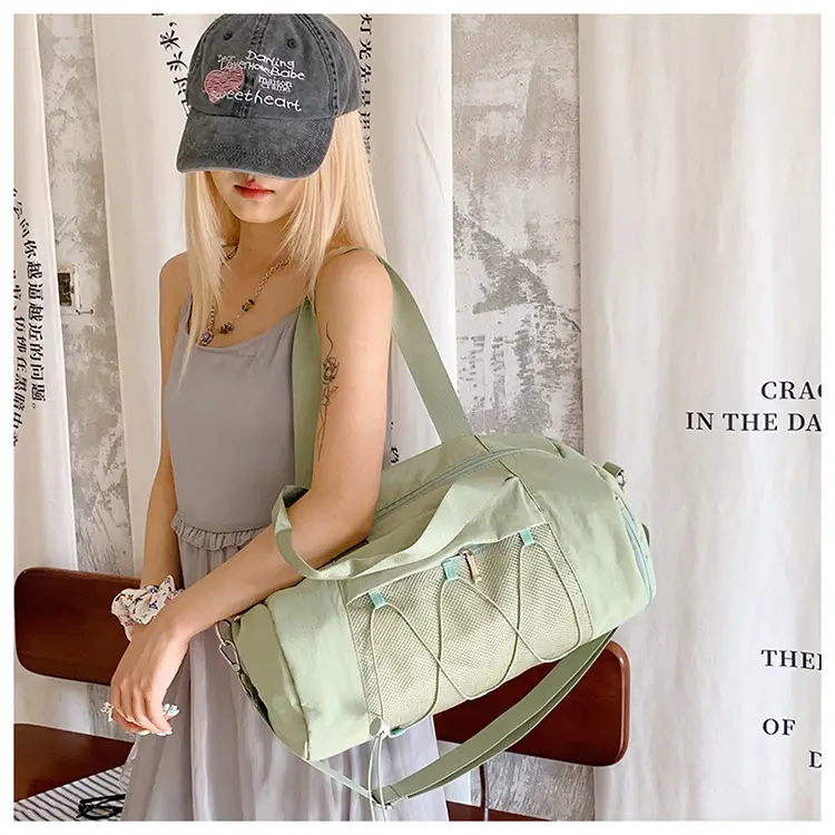 Light Green Crossbody Travel Bag with Adjustable Strap — feature 16