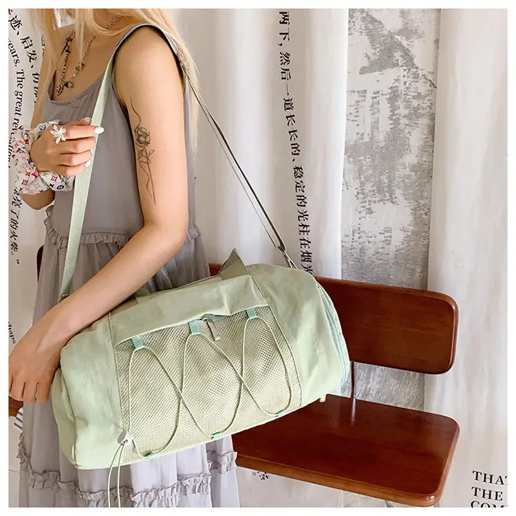 Light Green Crossbody Travel Bag with Adjustable Strap — feature 17