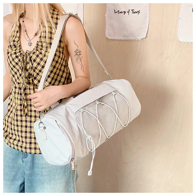 Light Green Crossbody Travel Bag with Adjustable Strap — feature 28