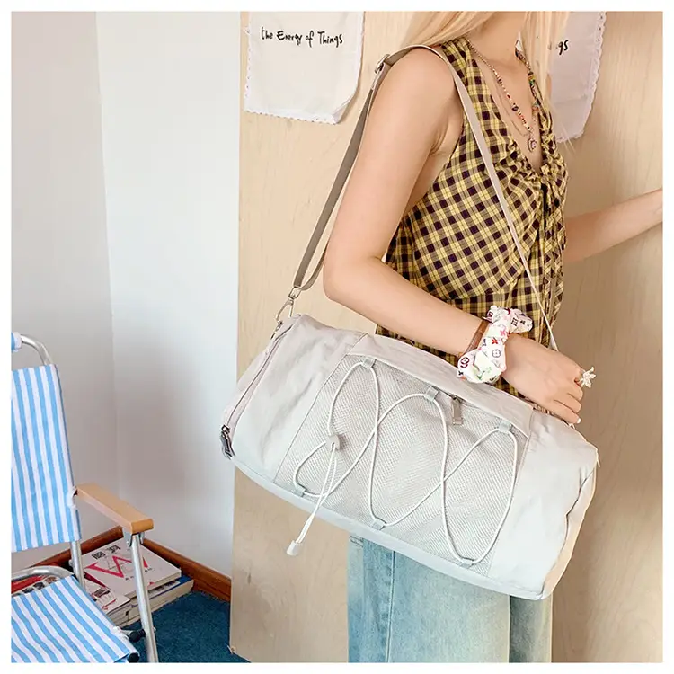 Light Green Crossbody Travel Bag with Adjustable Strap — feature 29