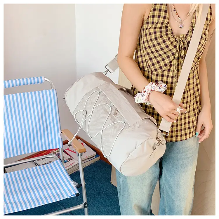 Light Green Crossbody Travel Bag with Adjustable Strap — feature 30