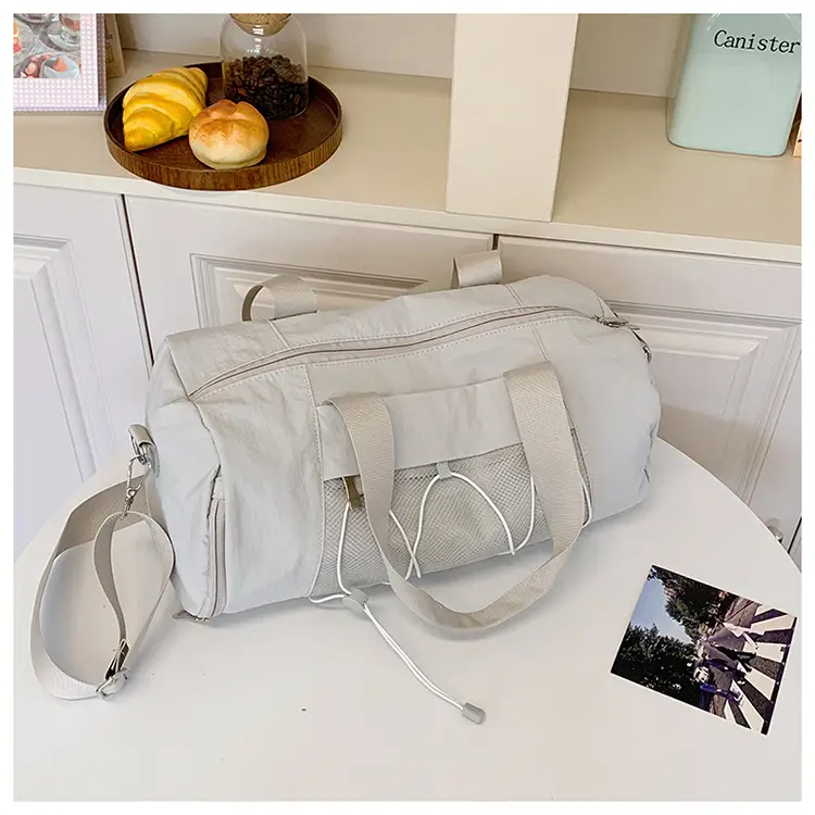 Light Green Crossbody Travel Bag with Adjustable Strap — feature 39