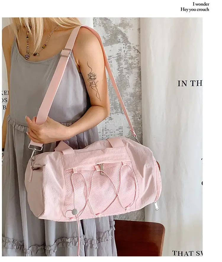 Light Green Crossbody Travel Bag with Adjustable Strap — feature 7