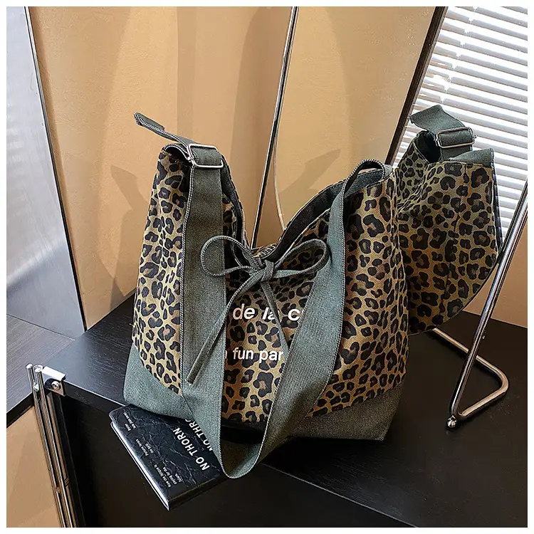 Leopard Print Crossbody Bag Women Large Capacity 2025 — feature 14