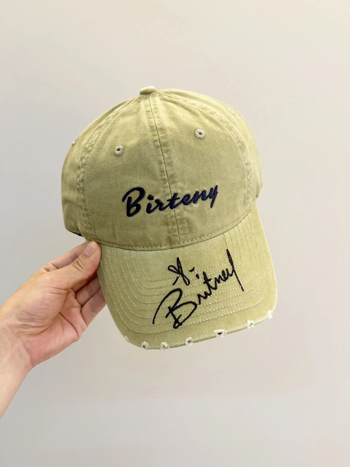 Men's Black Distressed Cap with "Bistry" Logo - Image 4