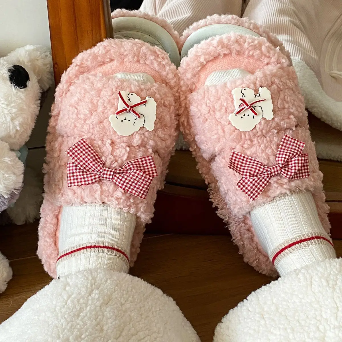 Pink Cartoon Woolen Slippers for Women Winter Comfort — feature 22