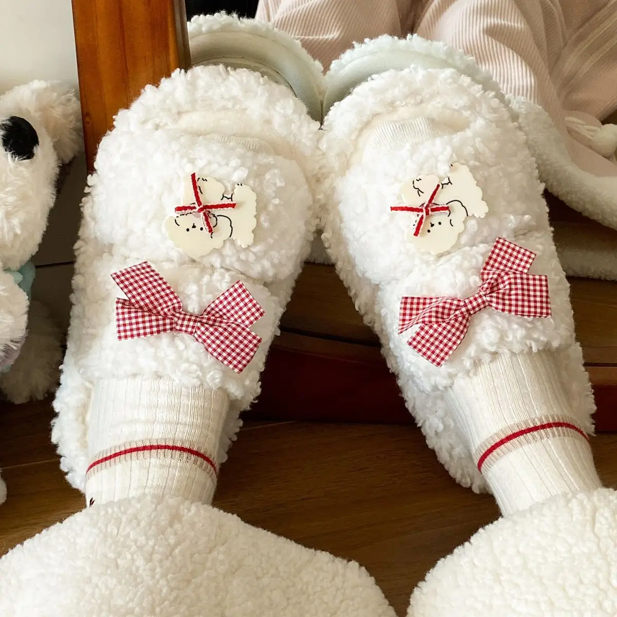 Pink Cartoon Woolen Slippers for Women Winter Comfort — feature 23