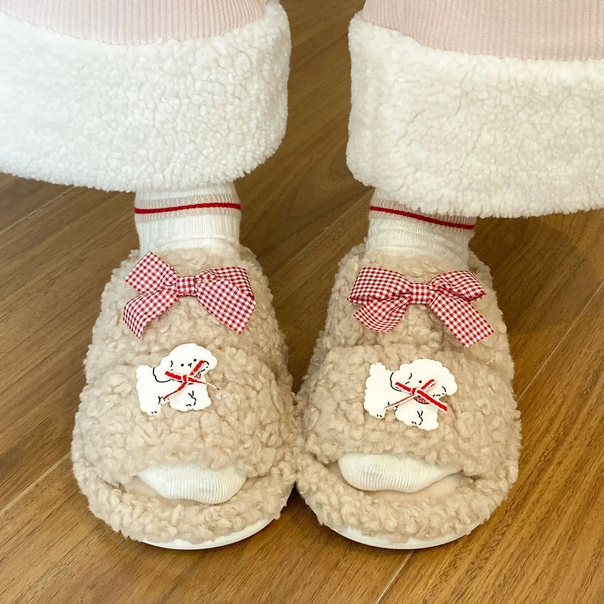 Pink Cartoon Woolen Slippers for Women Winter Comfort — feature 28