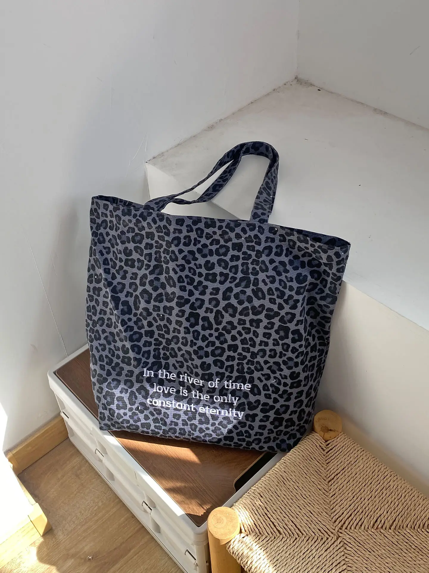 Leopard Print Large Cap Bag Korean Canvas Shoulder Tote — feature 11