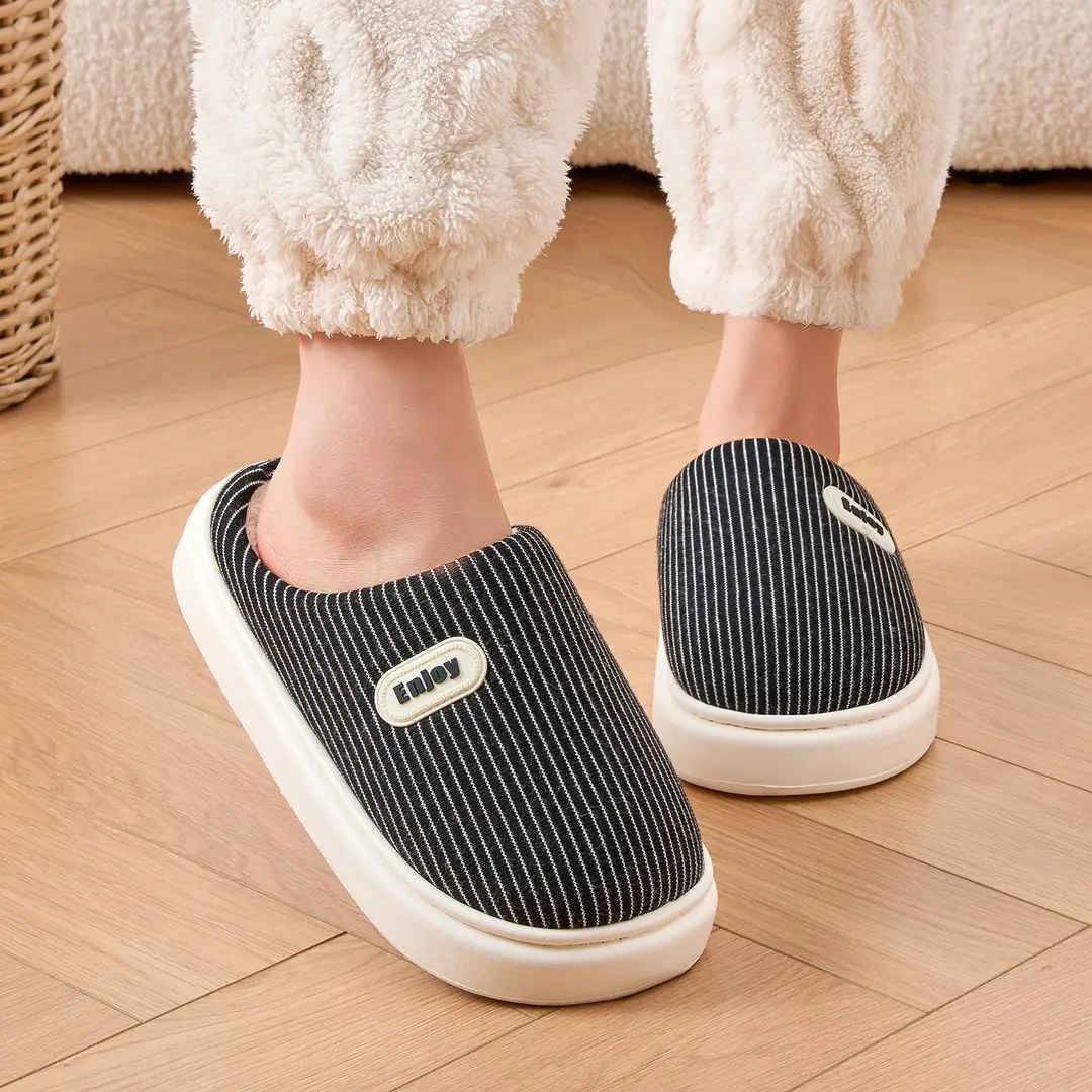 Lidani Thick-Soled Cotton Slippers for Women, Winter 2025 New Model, Indoor Home Warm Plush Large-Size Slippers for Men - Image 4