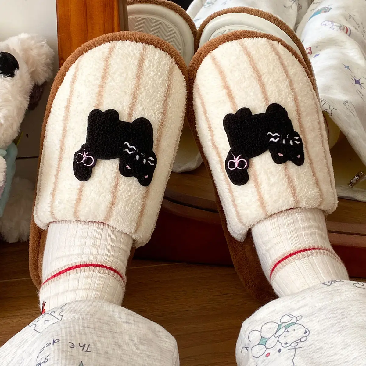 Women's Pink Striped Embroidered Cotton Slippers Winter Home — feature 23