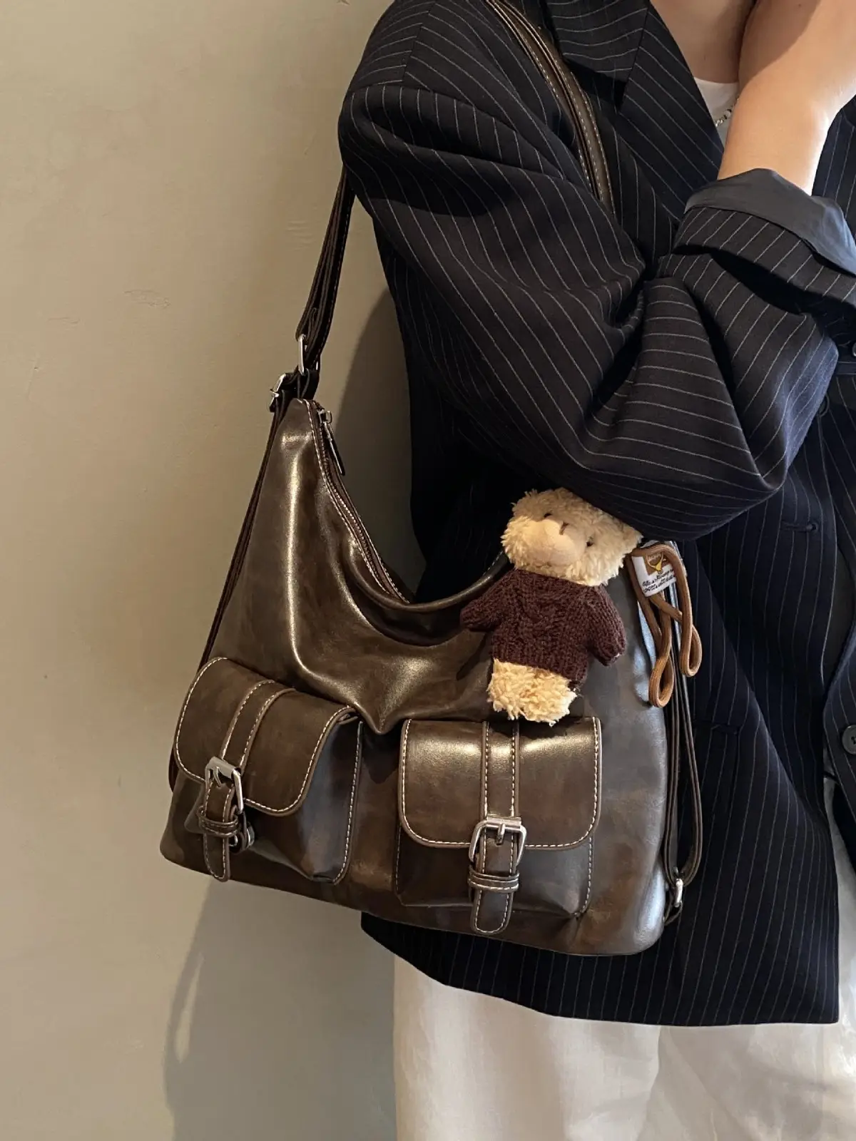 Women's Large Capacity Leather Shoulder Bag 2025 - Image 6