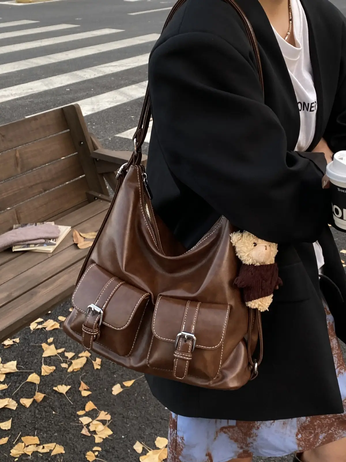 Women's Large Capacity Leather Shoulder Bag 2025 - Image 8