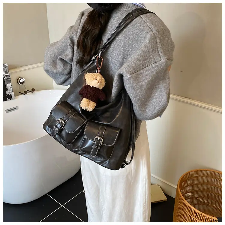 Women's Large Capacity Leather Shoulder Bag 2025 — feature 4