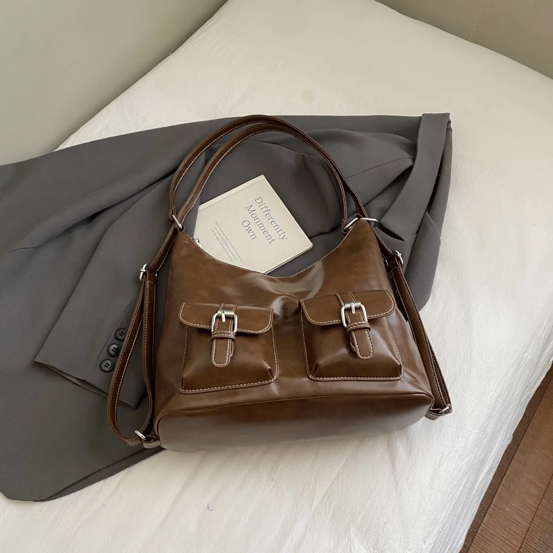 Women's Large Capacity Leather Shoulder Bag 2025 - Image 2