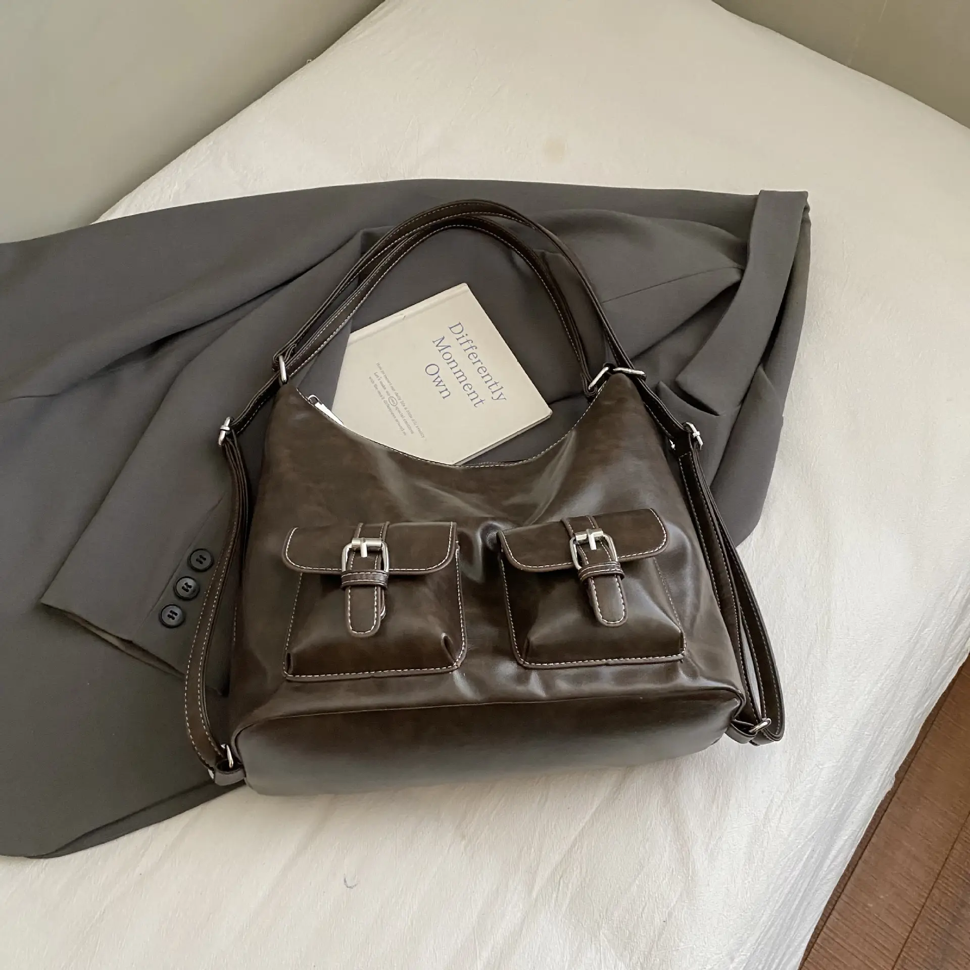 Women's Large Capacity Leather Shoulder Bag 2025 - Image 3