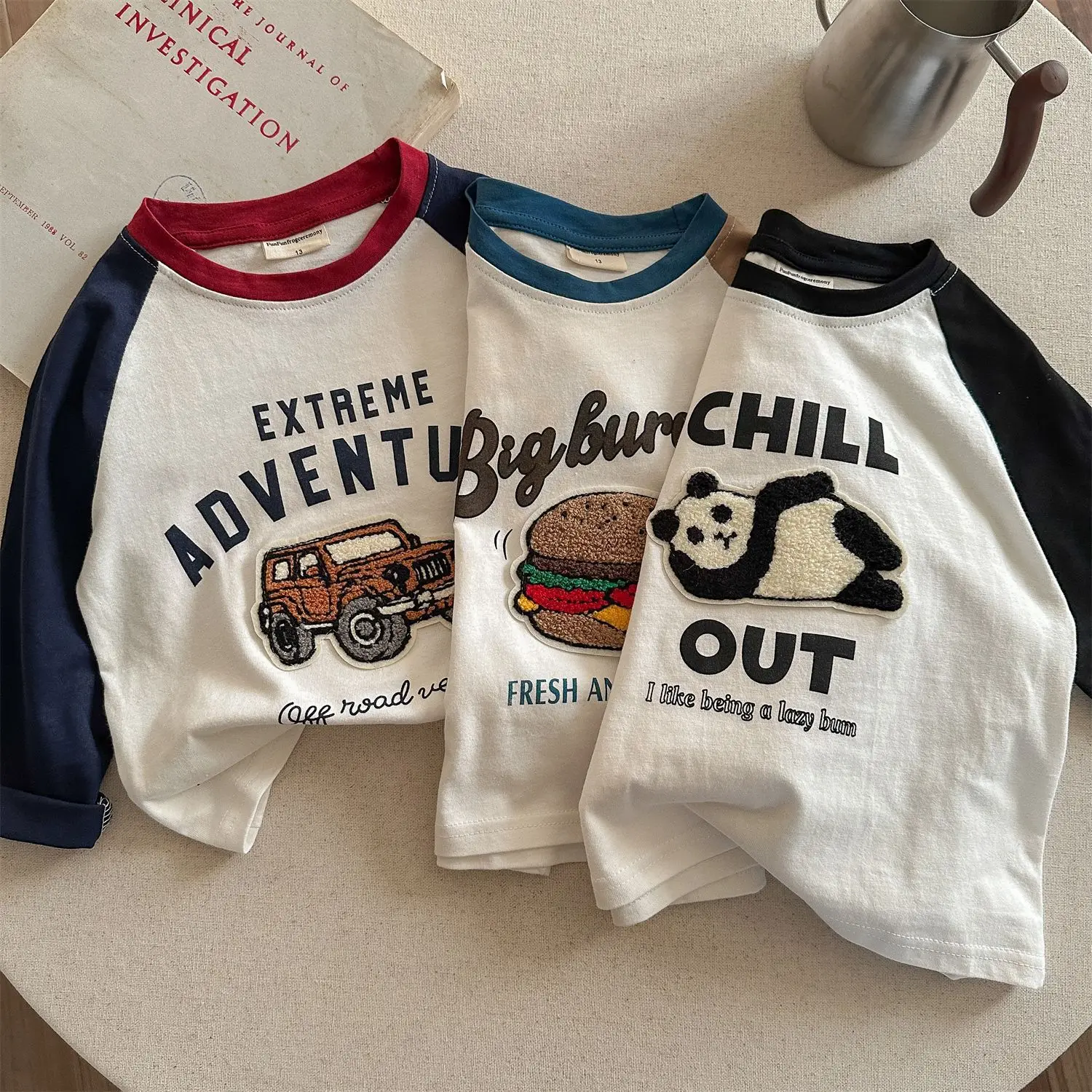 Children's Long Sleeve T-Shirt White Black Cartoon Embroidery Size 26 — feature 13