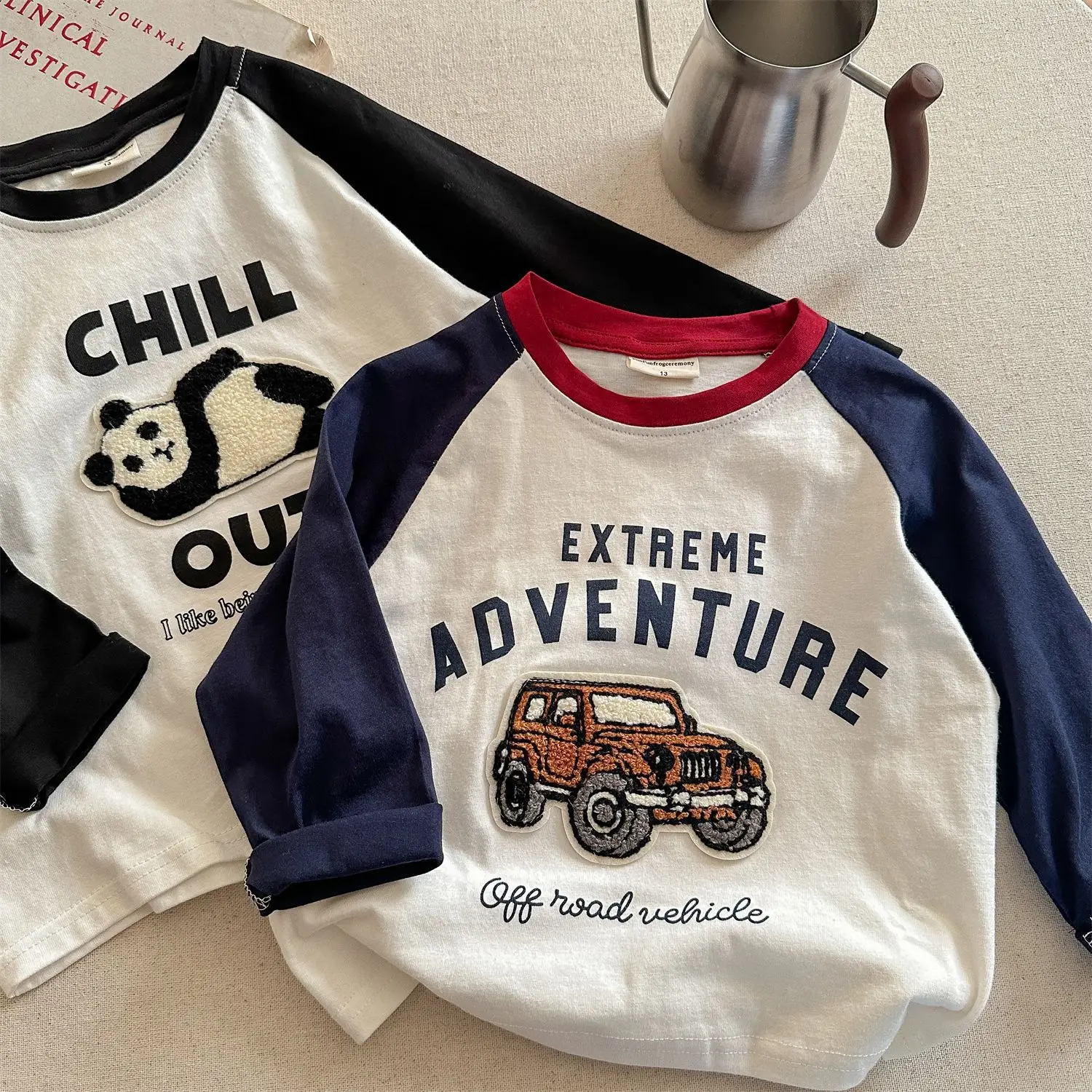 Children's Long Sleeve T-Shirt White Black Cartoon Embroidery Size 26 — feature 20