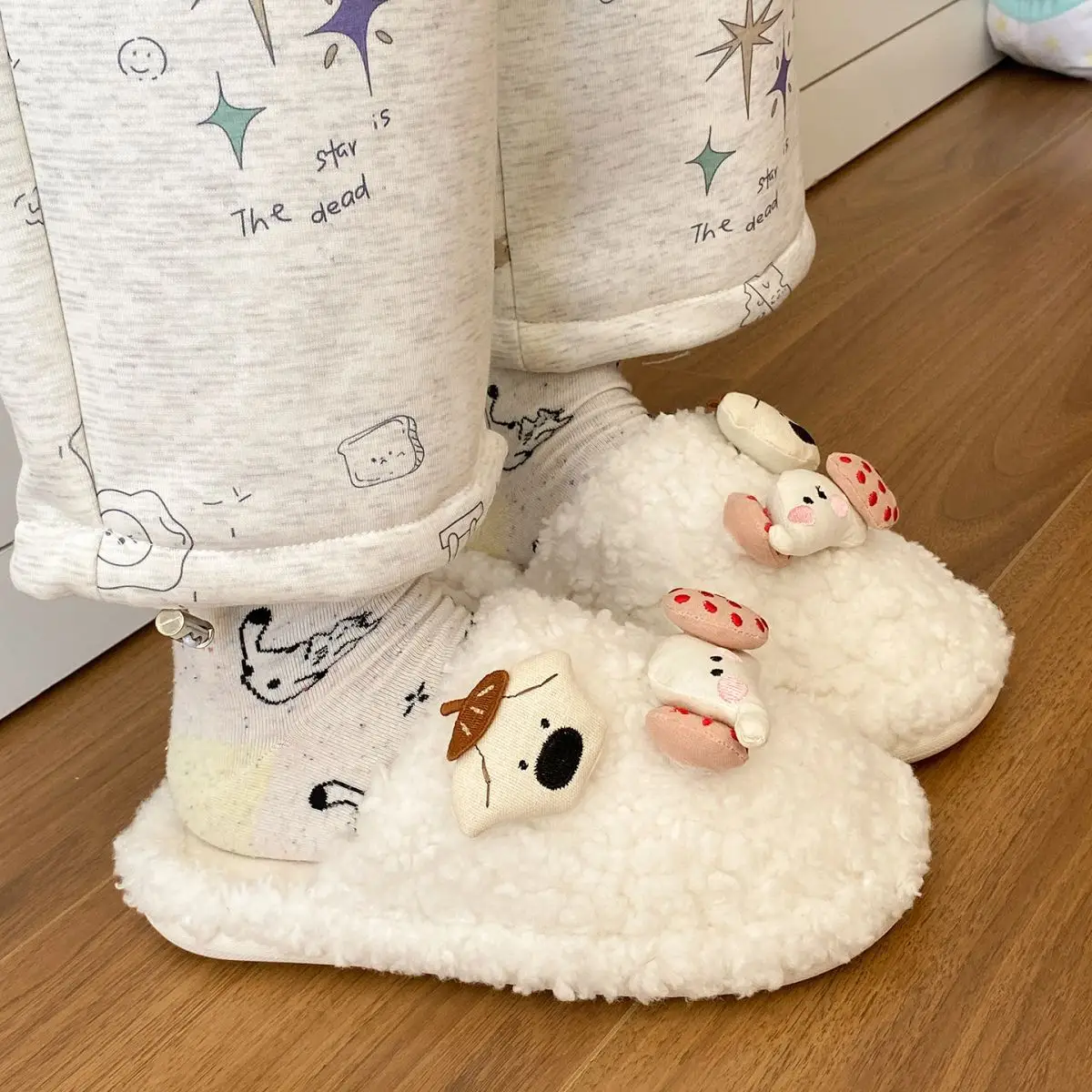 Cute Cartoon Furry Cotton Slippers for Women — feature 28
