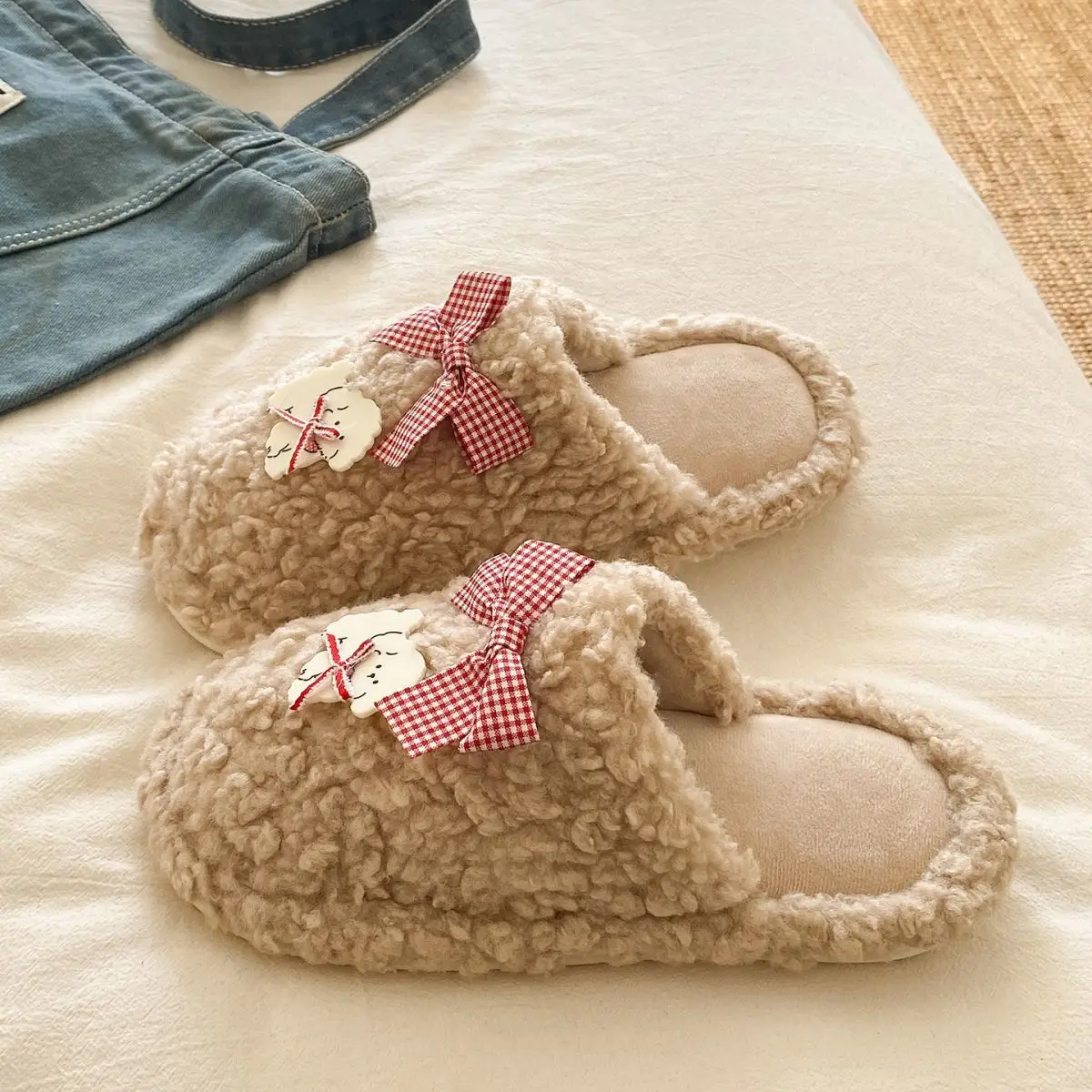 Winter Cartoon Bow Plush Cotton Slippers for Women — feature 19