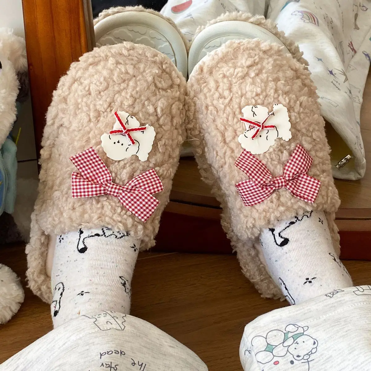 Winter Cartoon Bow Plush Cotton Slippers for Women — feature 24