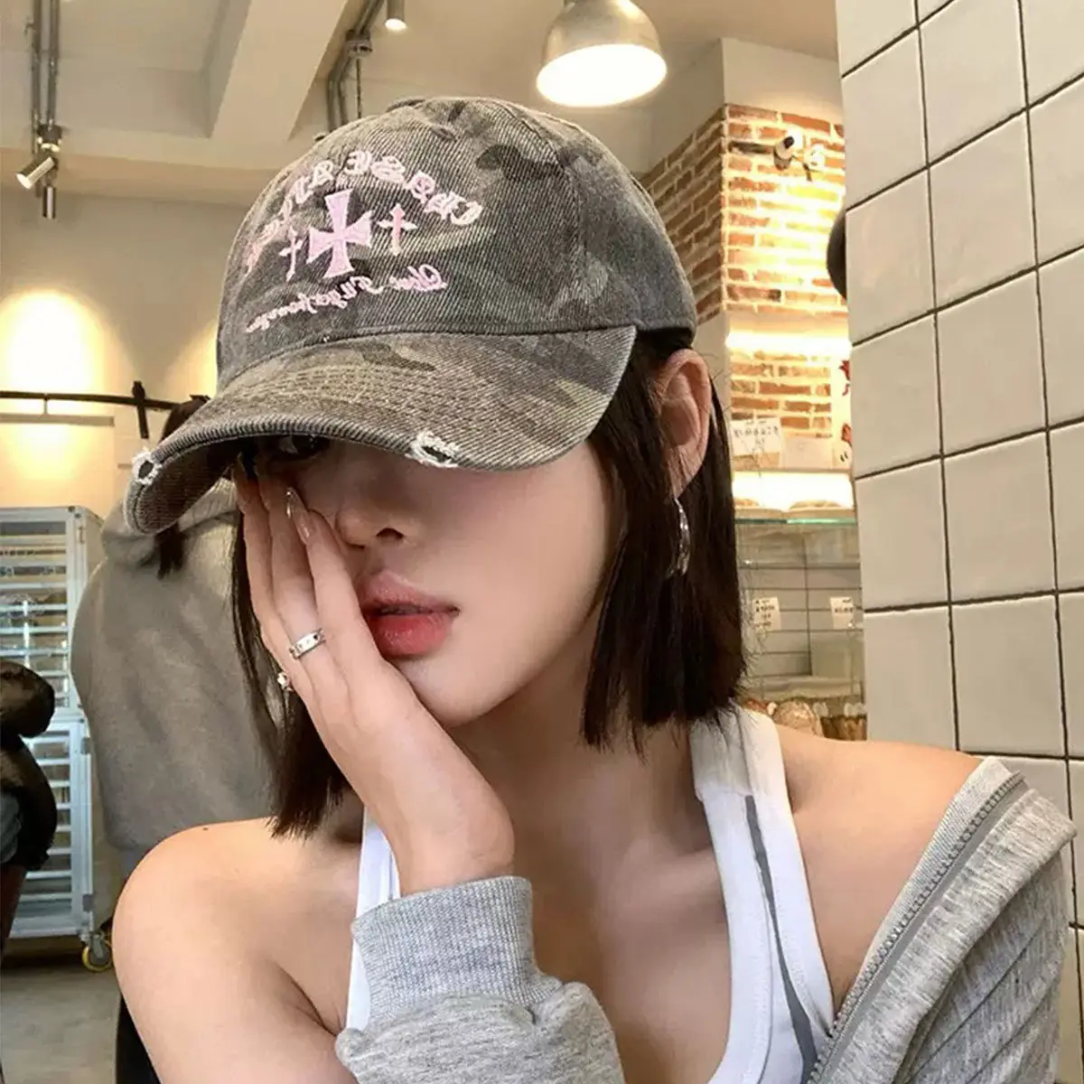 Women Camouflage Letter Cap Baseball Cap Face Slim — feature 2