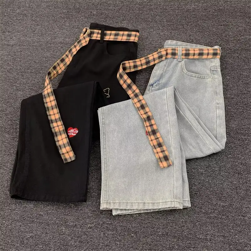 Women Black Flocked Floral Plaid Belt Wide Leg Jeans — feature 8