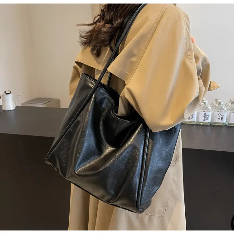 Women's Large Capacity Leather Tote Bag Brown 2025 — feature 23