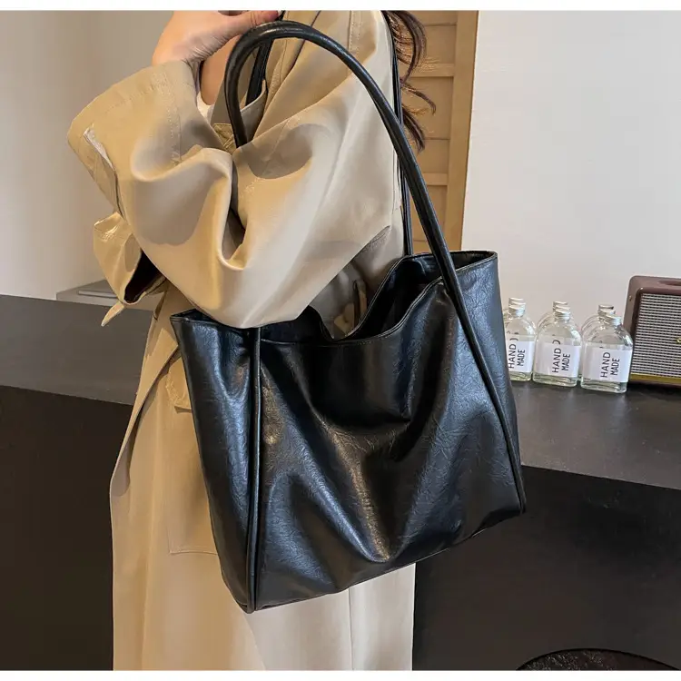 Women's Large Capacity Leather Tote Bag Brown 2025 — feature 27