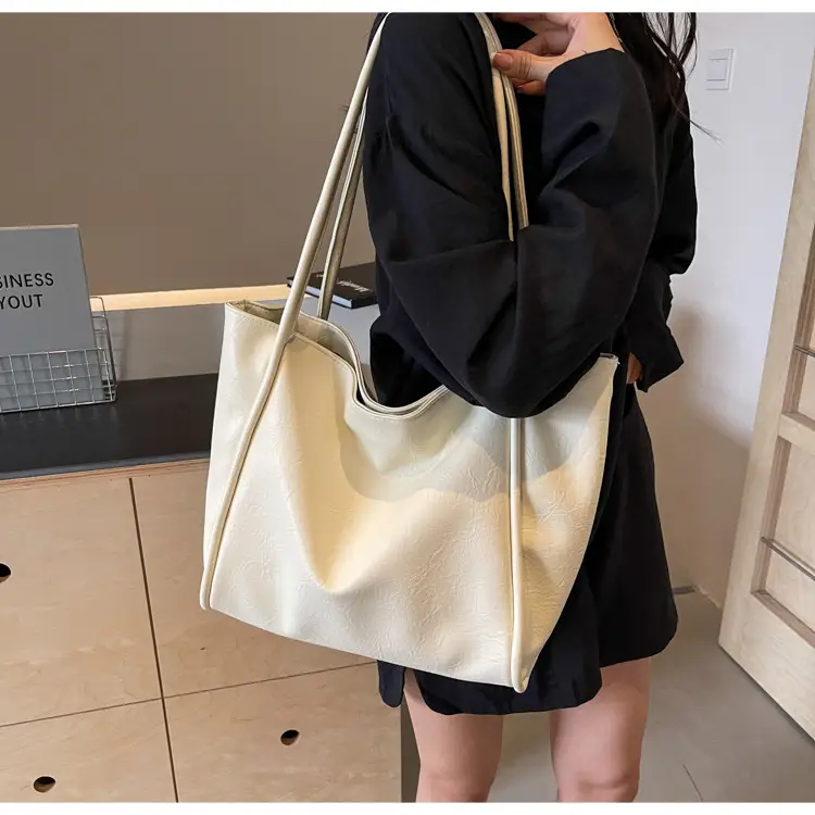 Women's Large Capacity Leather Tote Bag Brown 2025 — feature 30
