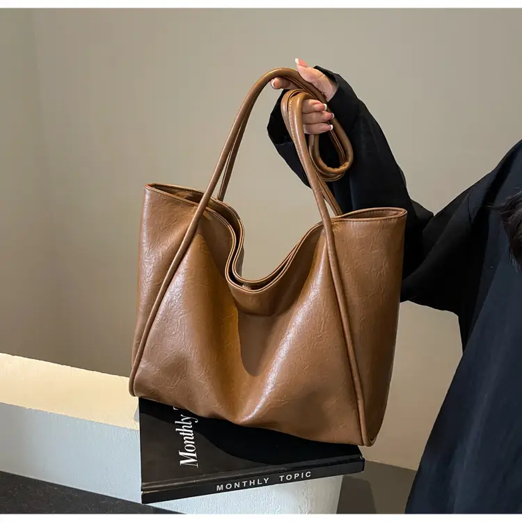 Women's Large Capacity Leather Tote Bag Brown 2025 — feature 35