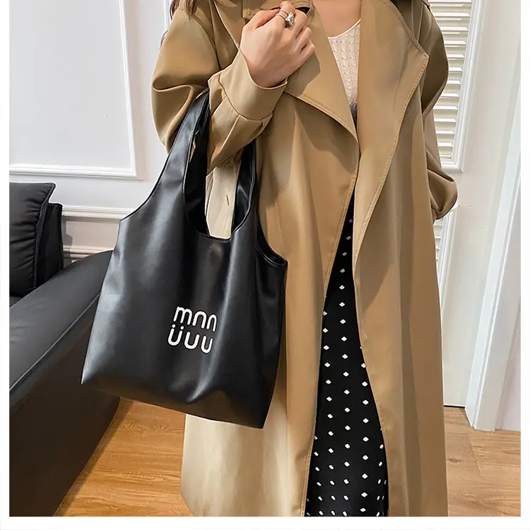 Black One-Shoulder Large Capacity Tote Bag for Women — feature 19