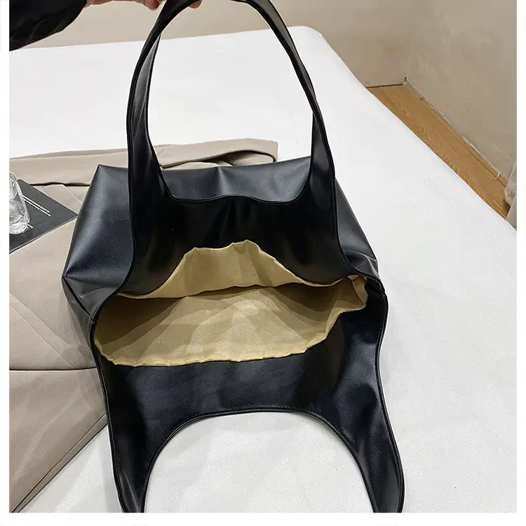 Black One-Shoulder Large Capacity Tote Bag for Women — feature 6