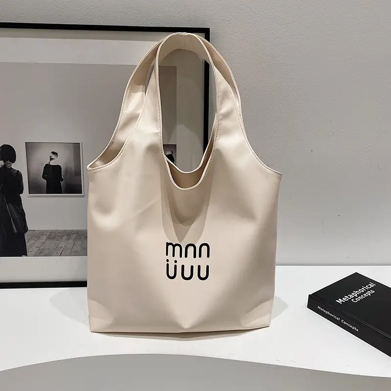 Black One-Shoulder Large Capacity Tote Bag for Women - Image 2
