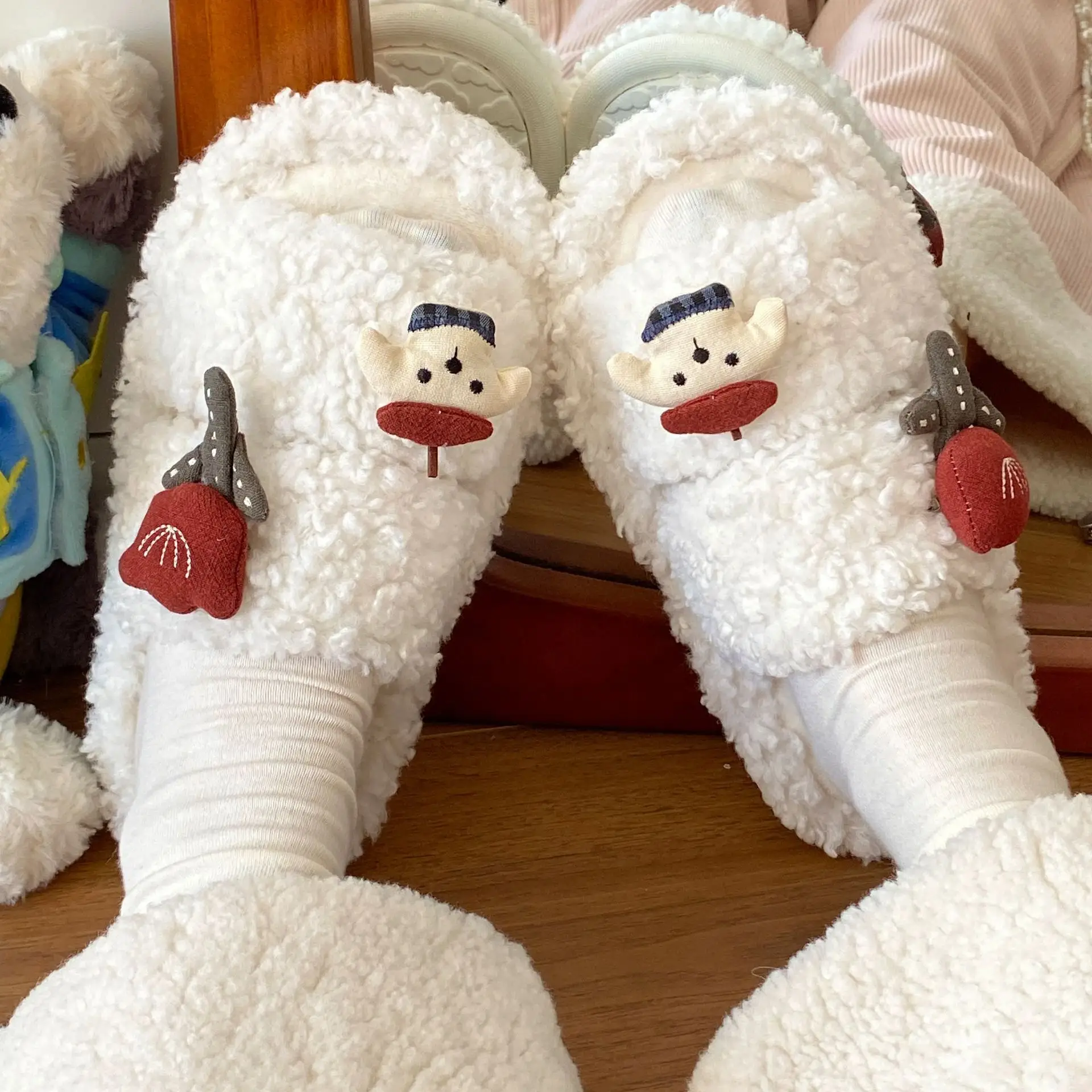 2025 Winter Rose Puppy Plush Cotton Slippers for Women