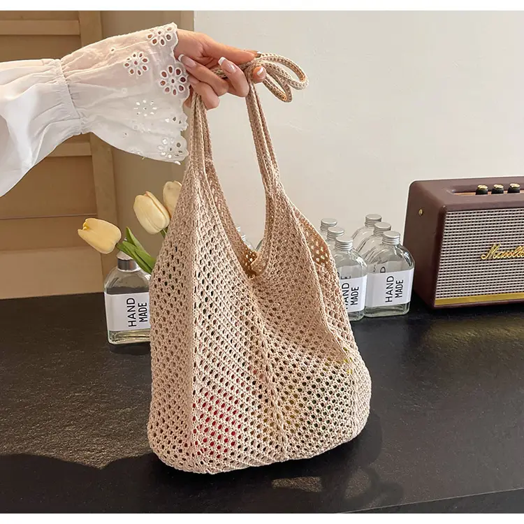 Women Woven Straw Handbag Large Capacity Summer Travel Bag — feature 33