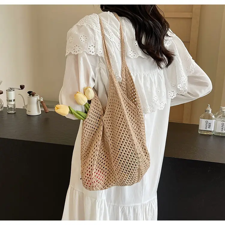Women Woven Straw Handbag Large Capacity Summer Travel Bag — feature 35