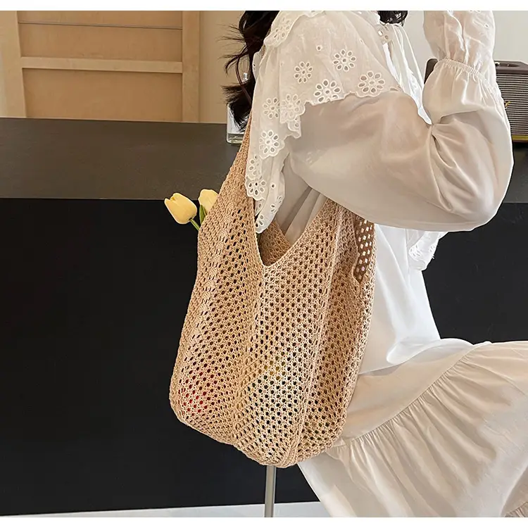 Women Woven Straw Handbag Large Capacity Summer Travel Bag — feature 37
