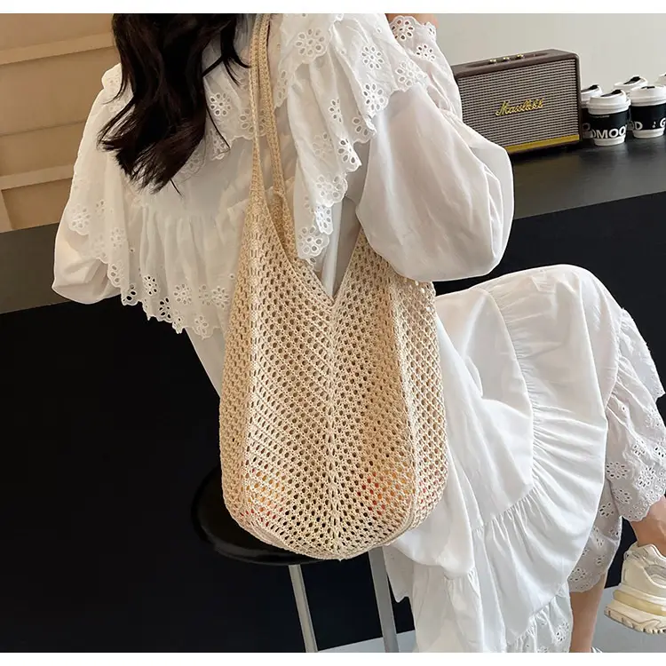 Women Woven Straw Handbag Large Capacity Summer Travel Bag — feature 45