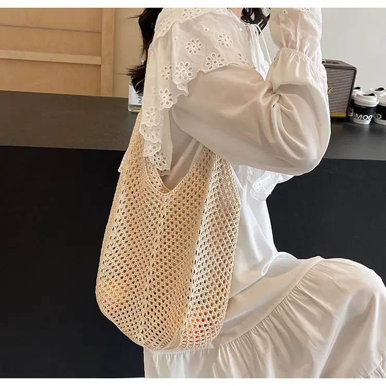 Women Woven Straw Handbag Large Capacity Summer Travel Bag — feature 46