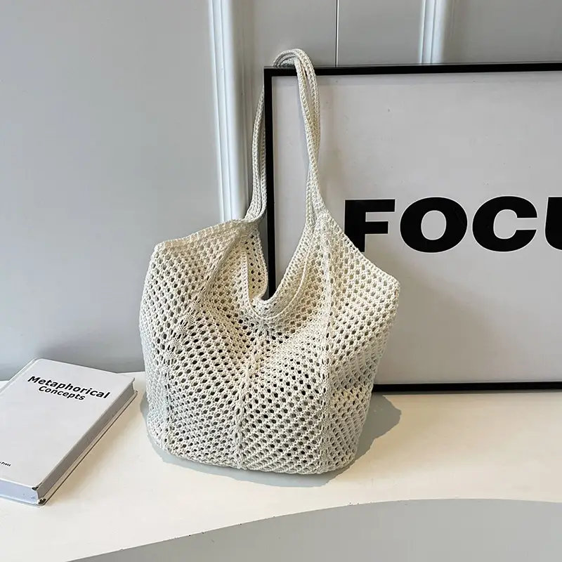 Women Woven Straw Handbag Large Capacity Summer Travel Bag