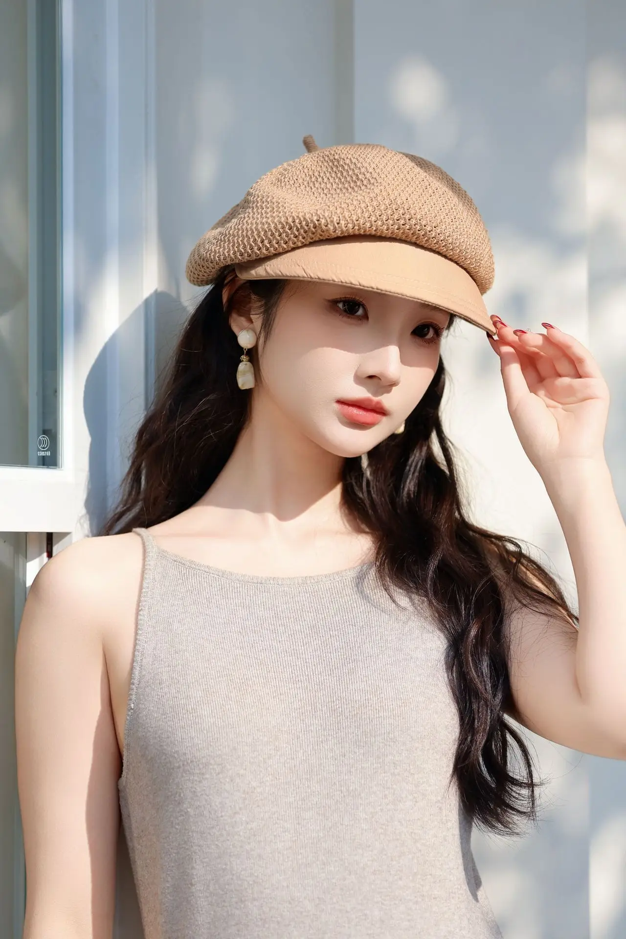 Women's Black Retro Beret with Hollow Duckbill — feature 8